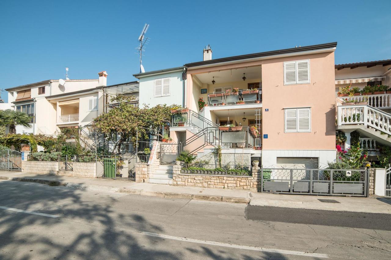 804 Apartment *